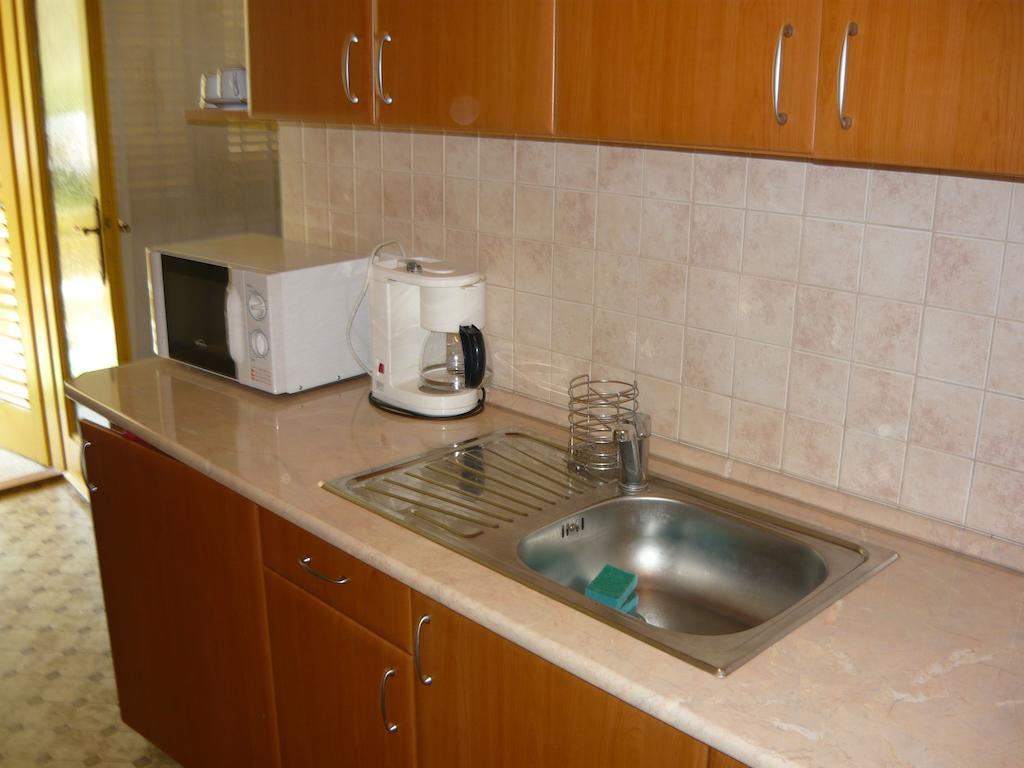 Kaman Pince Apartment Alsopahok Room photo